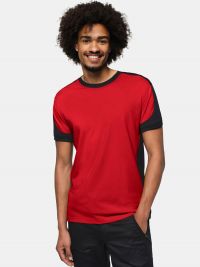 Rotes Arbeitsshirt mit schwarzen Kontrasteinsätzen an Schultern, Seiten und Ärmeln – Unisex-Modell.